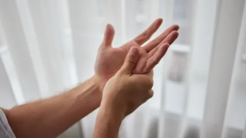 Formigamento em mãos e pernas: quando procurar ajuda?